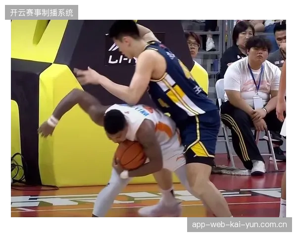 福建队高度依赖皮特森的个人能力，加时赛中一旦其遭遇包夹，球队进攻便陷入停滞